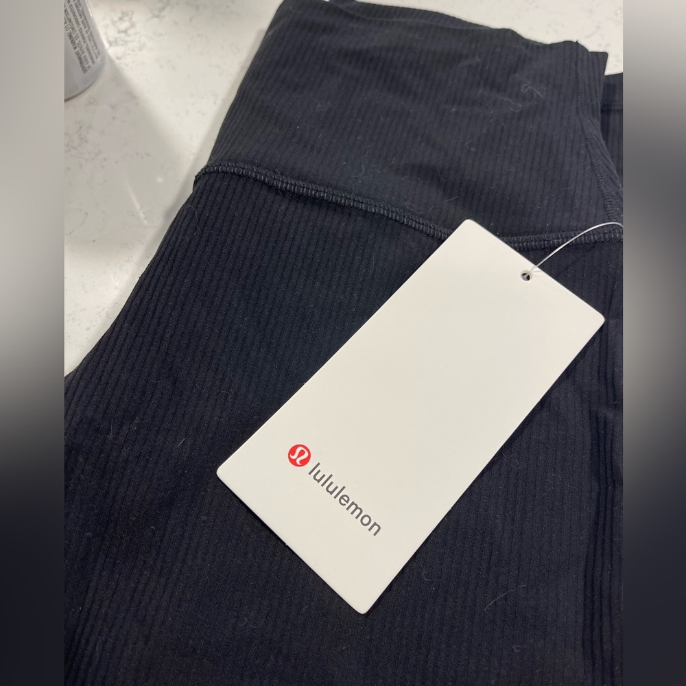 Women's lululemon 23" leggings